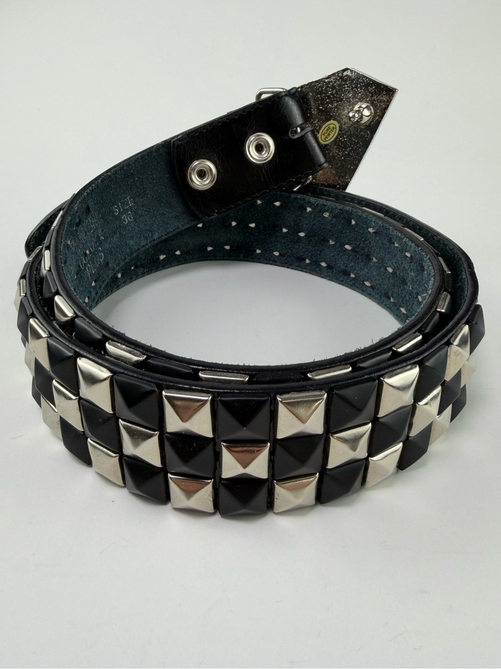 Studded Leather Belt with Pink Superman Buckle Size Medium Y2K - Picture 8 of 10